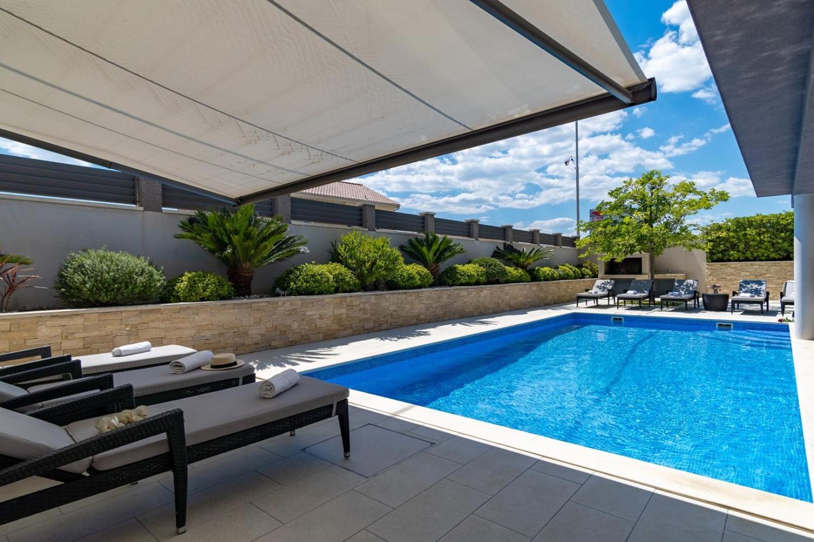 Luxury Villa Lucas With Heated Pool, Whirlpool, Sauna, 14 Pax Podstrana Ngoại thất bức ảnh