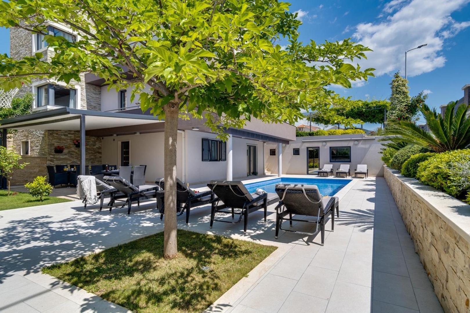 Luxury Villa Lucas With Heated Pool, Whirlpool, Sauna, 14 Pax Podstrana Ngoại thất bức ảnh