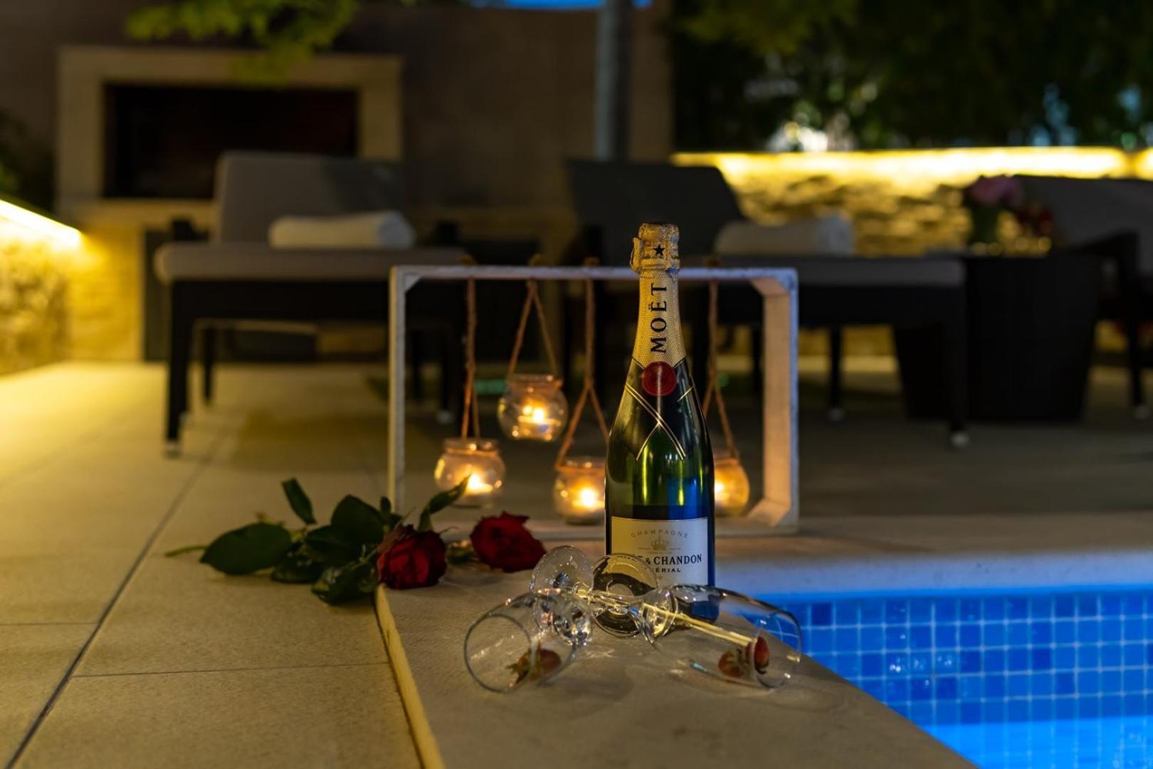 Luxury Villa Lucas With Heated Pool, Whirlpool, Sauna, 14 Pax Podstrana Ngoại thất bức ảnh