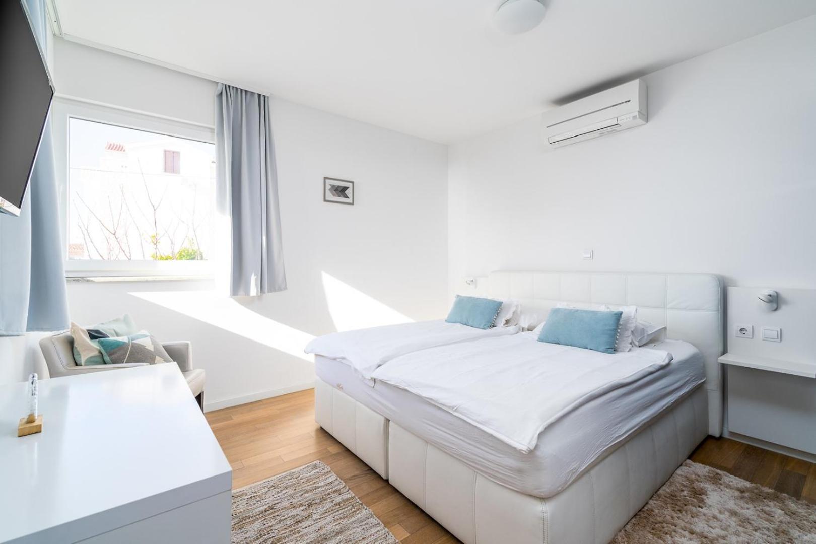 Luxury Villa Lucas With Heated Pool, Whirlpool, Sauna, 14 Pax Podstrana Ngoại thất bức ảnh